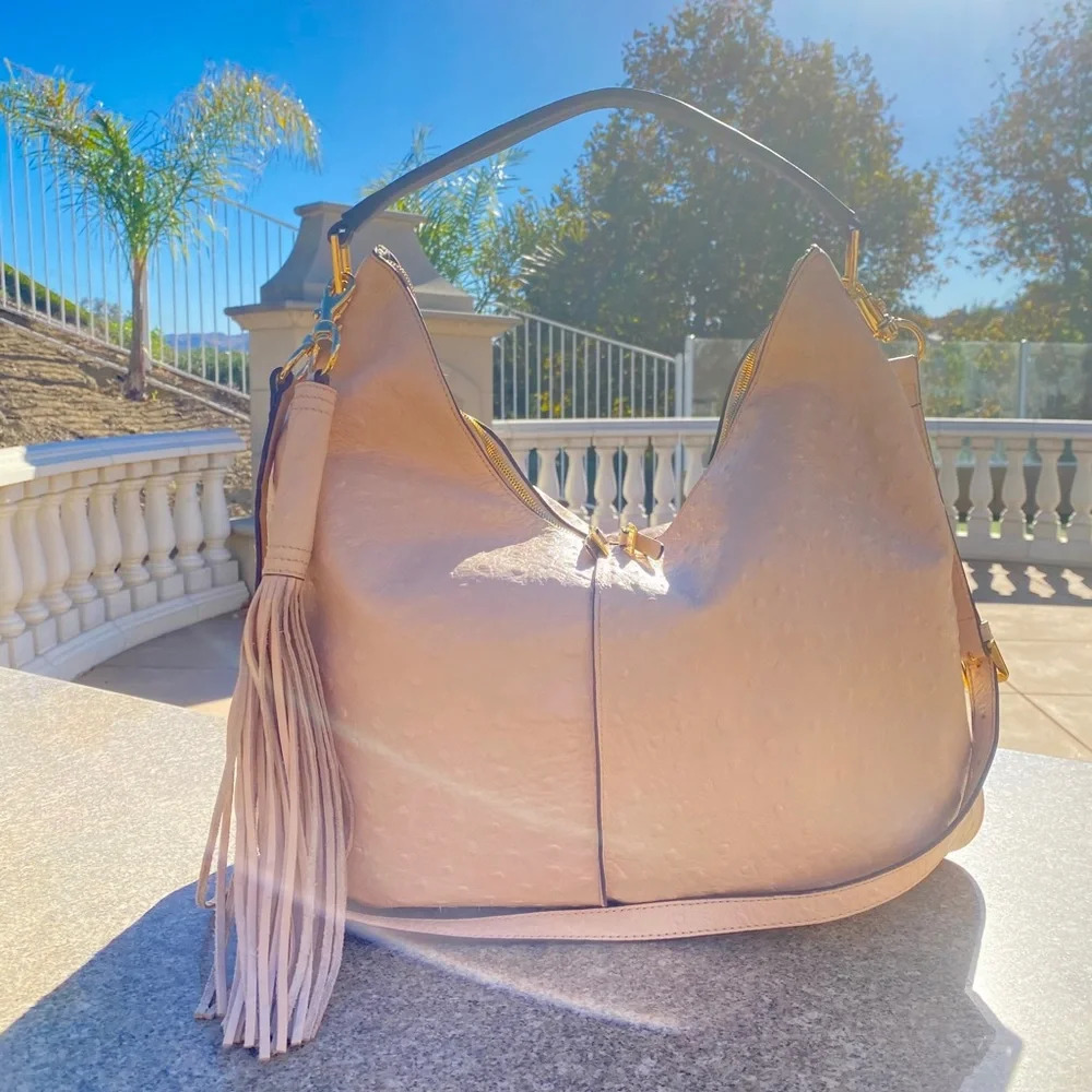 COPY - 🔥🔥EUC ITALIAN LEATHER OSTRICH EMBOSSED HOBO🔥🔥 - Picture 2 of 6